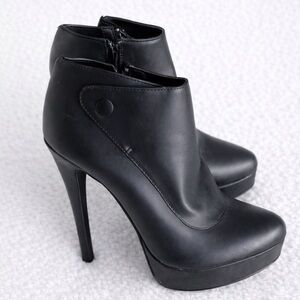 Chinese Laundry Black Platform Ankle Booties | Stiletto Heel | Side Zip
